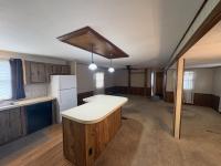 1985 Schult M216132 Mobile Home