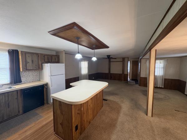 1985 Schult M216132 Mobile Home