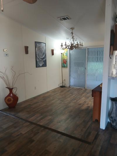 Photo 3 of 13 of home located at 703 Royal Forest Dr Auburndale, FL 33823