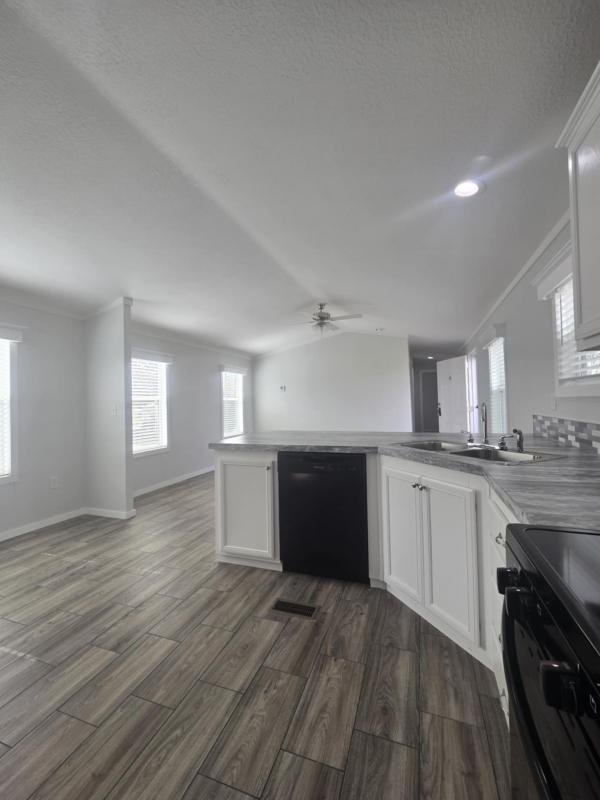 2025 Elliott Mobile Homes Solitaire Mobile Home