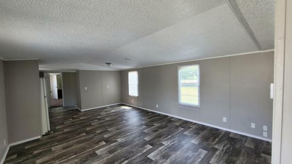 2004 HBOS MANUFACTURING Oakwood Mobile Home