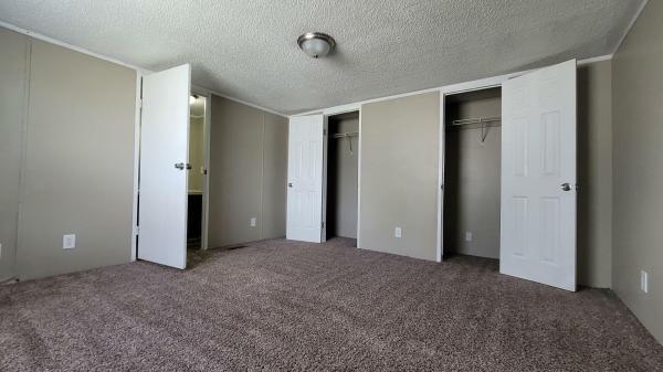 2004 HBOS MANUFACTURING Oakwood Mobile Home