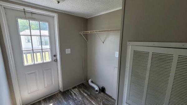 2004 HBOS MANUFACTURING Oakwood Mobile Home