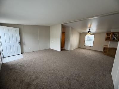 Photo 2 of 17 of home located at 29400 Oakhill Court Gibraltar, MI 48173