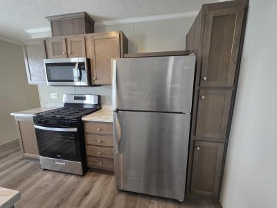 Photo 4 of 27 of home located at 4620 Hemlock Loop #467 Clarkston, MI 48348