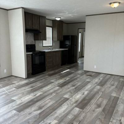 Photo 4 of 31 of home located at 151 Smith Ridge Rd #26 Campbellsville, KY 42718