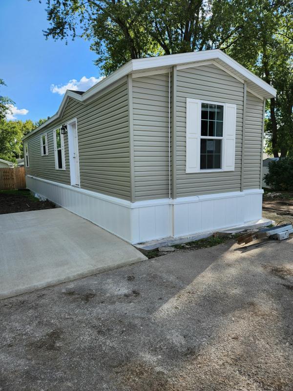 2022 Champion Dutch Edge II Mobile Home