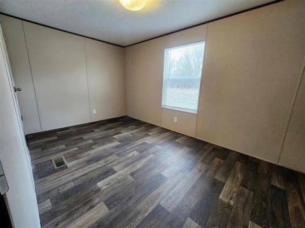 2022 36THS146838H23  Home