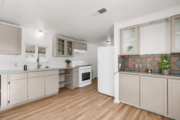 1980 Unknown Manufactured Home