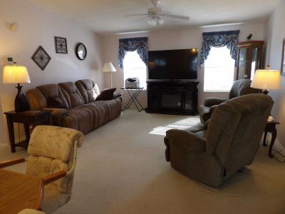 Photo 5 of 8 of home located at 6148 Mission Viejo Drive Zephyrhills, FL 33542