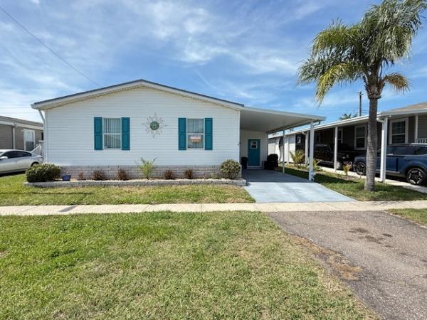 Photo 3 of 2 of home located at 1415 Main Street #19 Dunedin, FL 34698