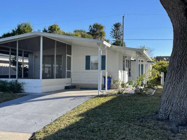 Photo 1 of 2 of home located at 7 Las Palmas #92 Edgewater, FL 32132