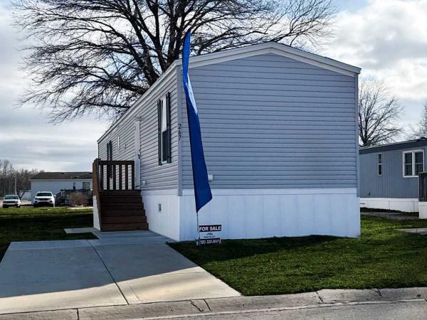 2022  Mobile Home For Sale