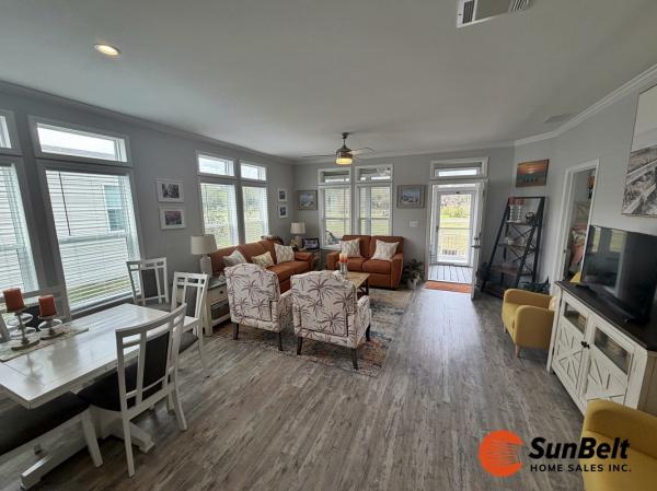 2022 PALM Mobile Home