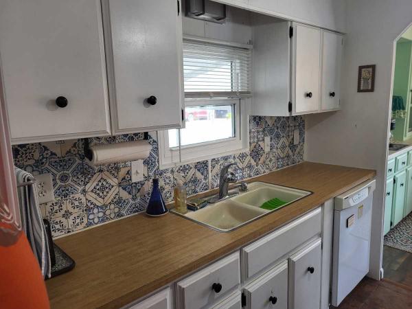 1981 TWIN Mobile Home