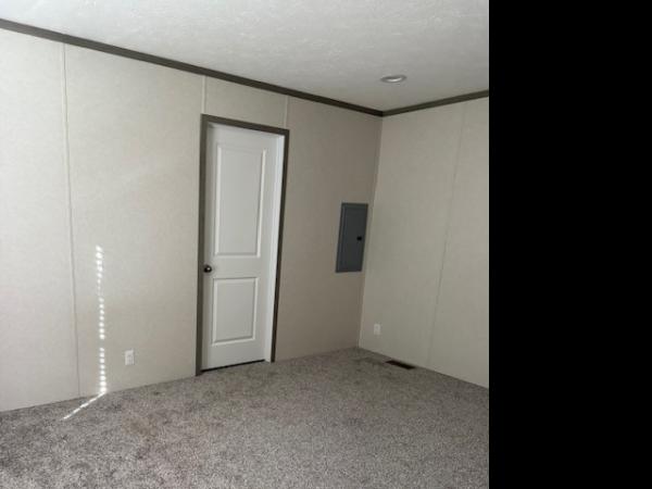 2025 Clayton Mobile Home