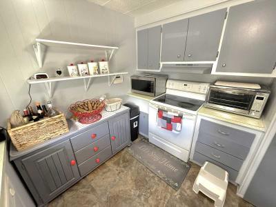 Photo 3 of 25 of home located at 7349 Ulmerton Rd. Largo, FL 33771