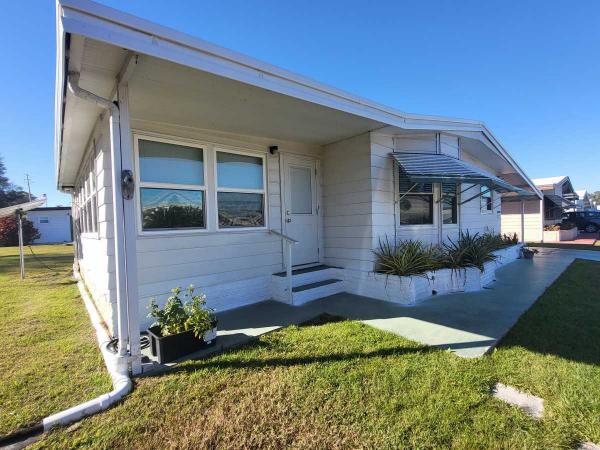 Photo 1 of 2 of home located at 1301 Polk City Rd Lot 143 Haines City, FL 33844