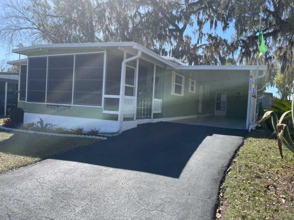 Photo 1 of 2 of home located at 221 Prince Drive Leesburg, FL 34748