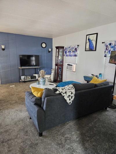 Photo 5 of 31 of home located at 337 Lucky Ln Reno, NV 89502