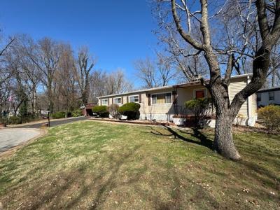 Photo 2 of 20 of home located at 383 Barcelona Saint Peters, MO 63376