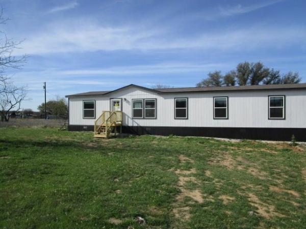 Photo 1 of 2 of home located at 380 Valley Ridge Dr Bridgeport, TX 76426