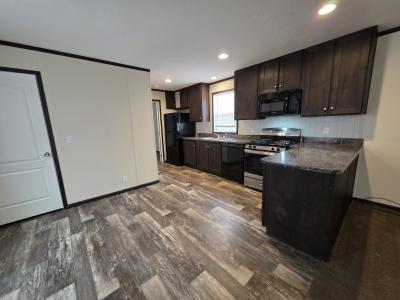 Photo 3 of 9 of home located at 246 Green Valley Road Flint, MI 48506