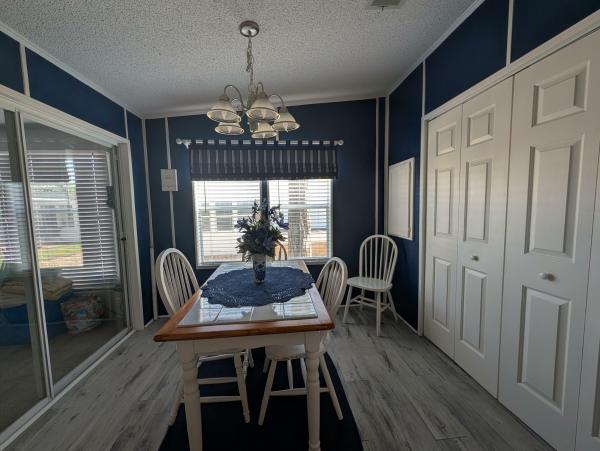 1998 PALM 61170 Mobile Home