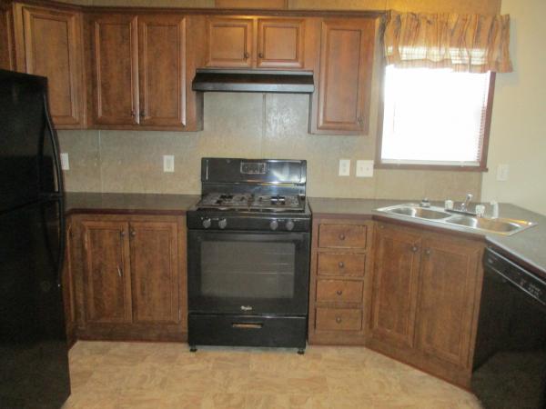 2016 REDMAN RA1456202 Mobile Home