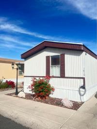 2000 CLAYTON Mobile Home