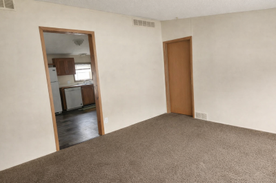 Photo 2 of 3 of home located at 235 Roosevelt Dr Davison, MI 48423