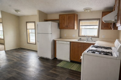 Photo 3 of 3 of home located at 235 Roosevelt Dr Davison, MI 48423