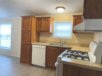 Photo 4 of 23 of home located at 6222 Greenbriar White Lake, MI 48383