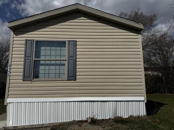 Photo 1 of 2 of home located at 2220 Dunkelburg Rd Lot#417 Fort Wayne, IN 46819