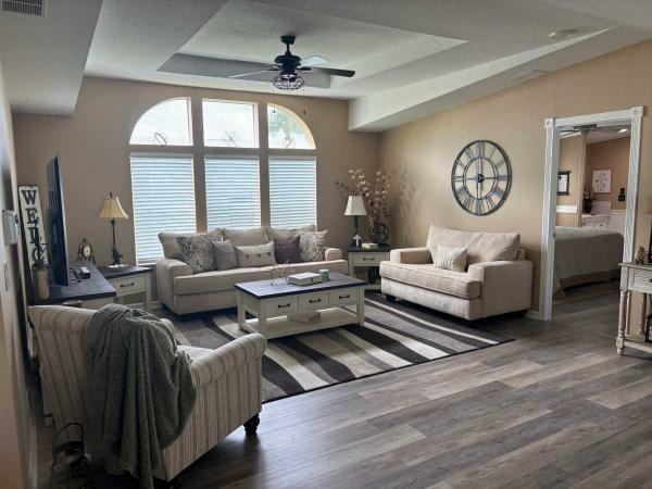 2002 Homes of Merit Mobile Home For Sale