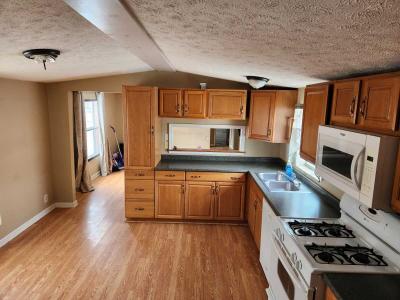 Photo 4 of 8 of home located at 6545 Ricky Lane Ravenna, OH 44266