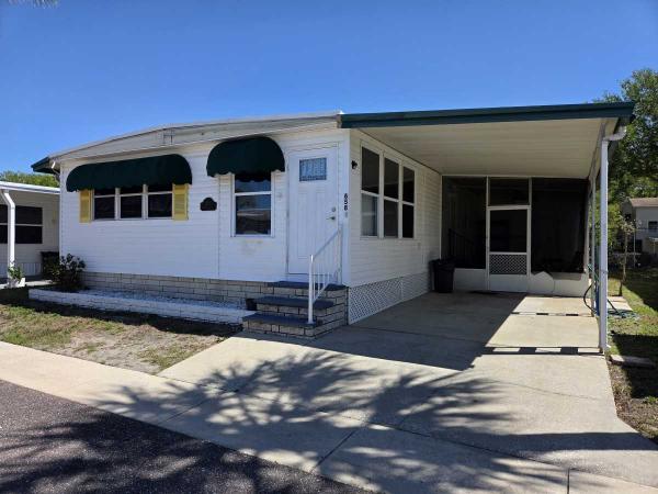 Photo 1 of 2 of home located at 658 Poinsettia Dr Largo, FL 33770