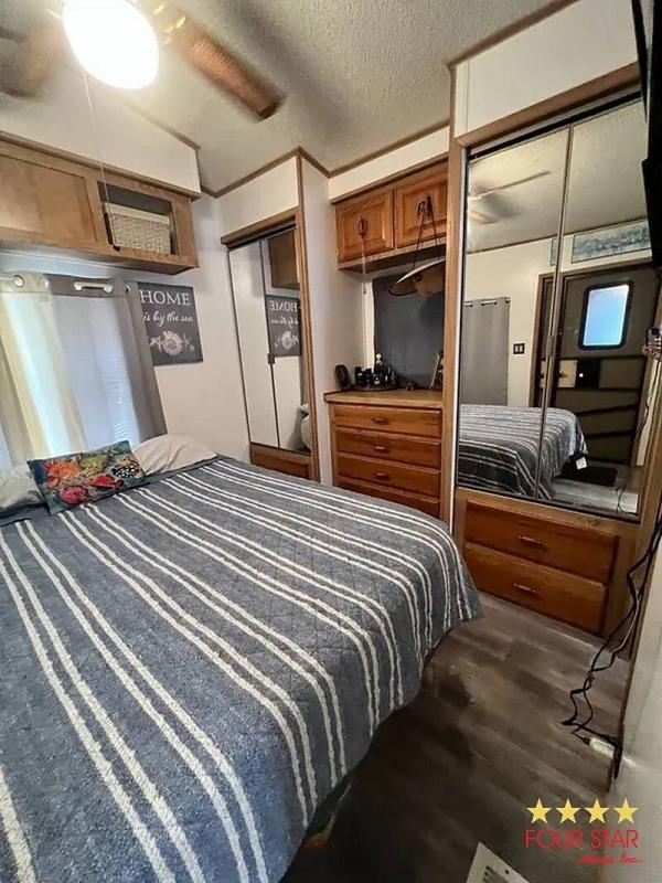 1987 SCHU  Home