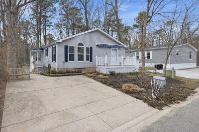 Photo 2 of 28 of home located at 35 Goldenrod Place Jackson, NJ 08527