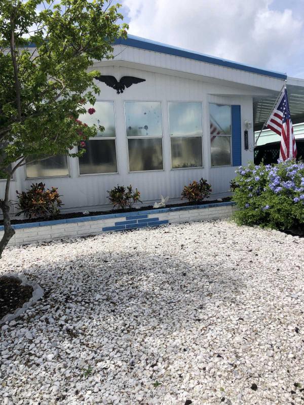 Photo 1 of 2 of home located at 337 Deosto Street Nokomis, FL 34275