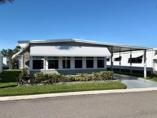 Photo 1 of 2 of home located at 1071 Donegan Rd Lot 950 Largo, FL 33771