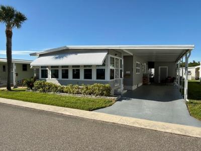 Photo 2 of 39 of home located at 1071 Donegan Rd Lot 950 Largo, FL 33771