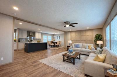 Photo 3 of 10 of home located at 556  Coyote Circle Midway Park, NC 28544