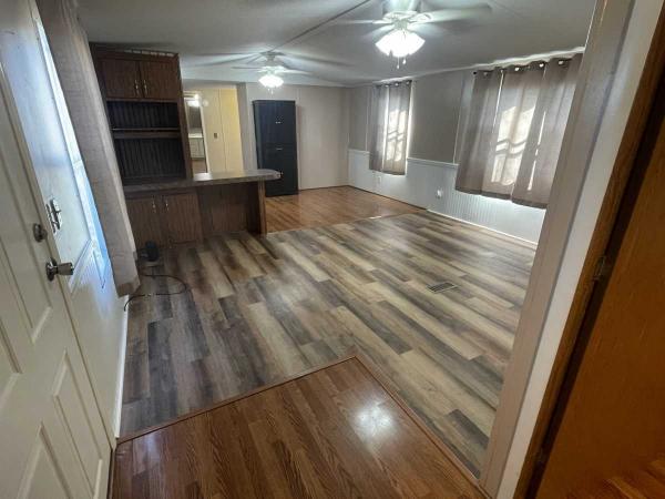 2001 Fleetwood Mobile Home