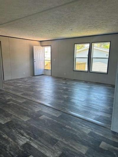 Photo 3 of 7 of home located at 2029 Wolverine Evansville, IN 47720