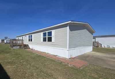 Photo 2 of 6 of home located at 2619 Teepee Evansville, IN 47715