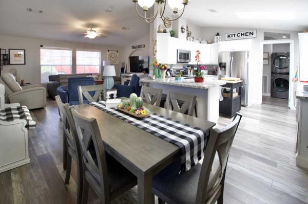 2005 Palm Harbor Dakota  Mobile Home