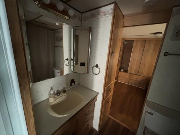 1985 Champion RAP1652H21083 Mobile Home