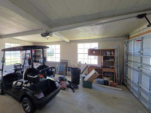 1993 Palm PH067933A/BFL Mobile Home