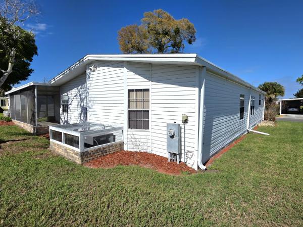 1993 Palm PH067933A/BFL Mobile Home